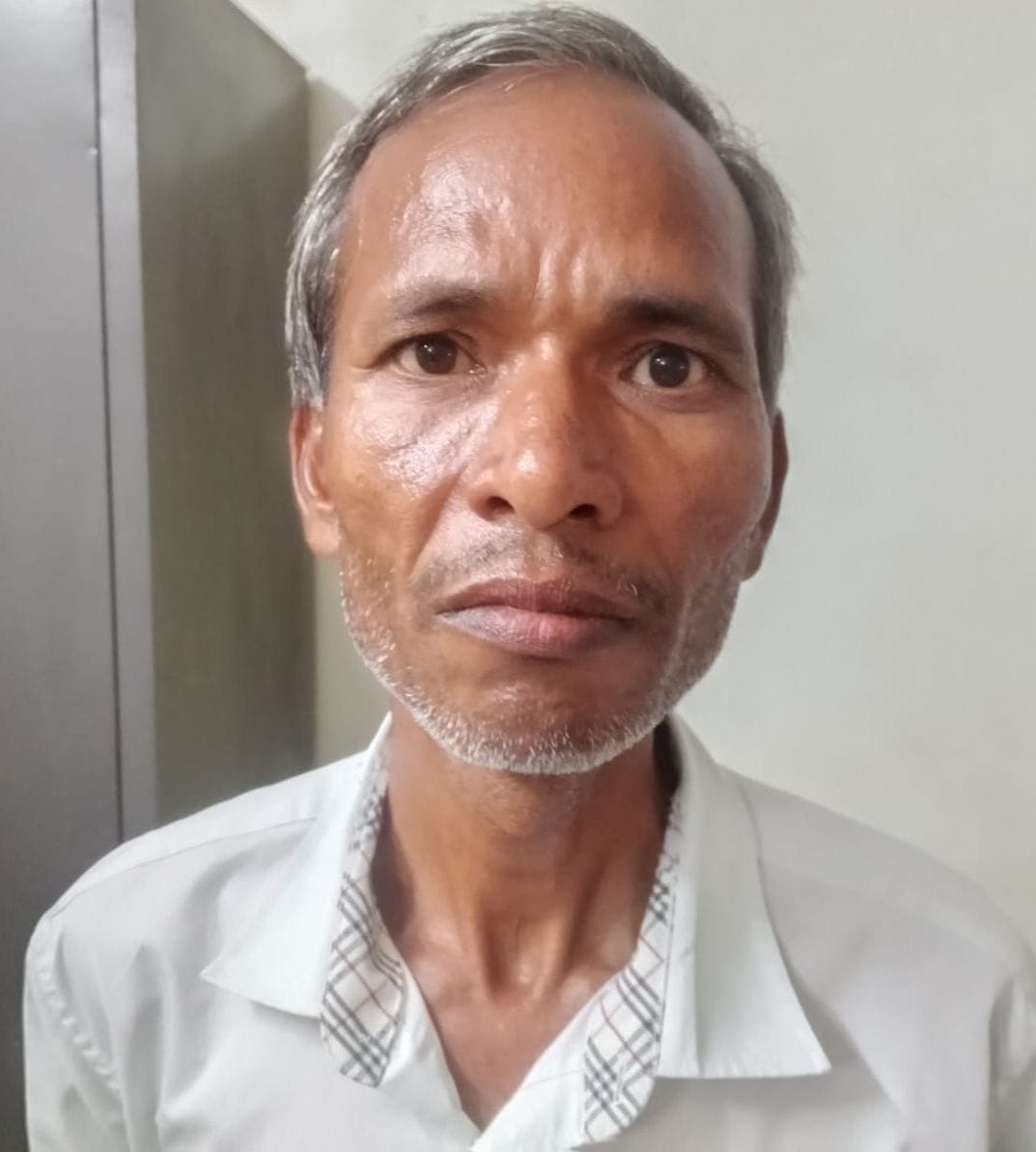 फोटो-04- मेडिकल कॉलेज में अल्ट्रासाउंड कक्ष के बाहर लगी मरीजों की भीड़। संवाद