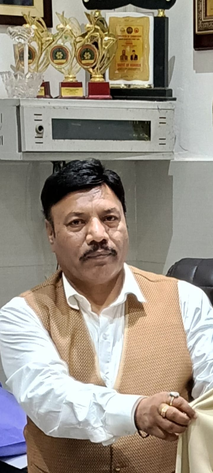 नितेश रंजन नितेश रंजन