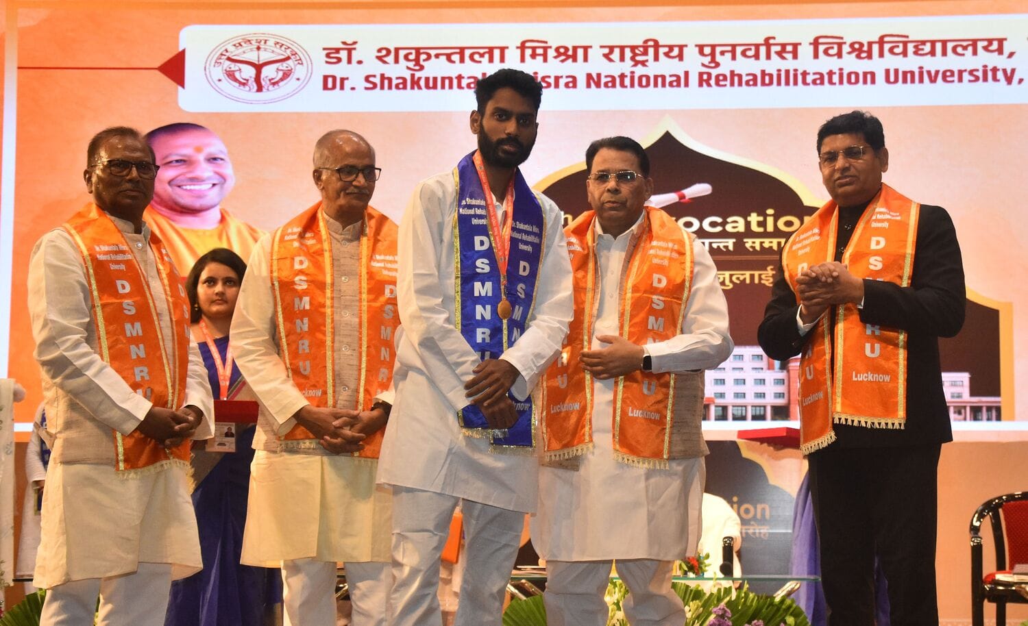 पुनर्वास विश्वविद्यालय के 13वें दीक्षांत में 27 दिव्यांग विद्यार्थियों ने जीते 45 पदक पुनर्वास विश्वविद्यालय के 13वें दीक्षांत में 27 दिव्यांग विद्यार्थियों ने जीते 45 पदक