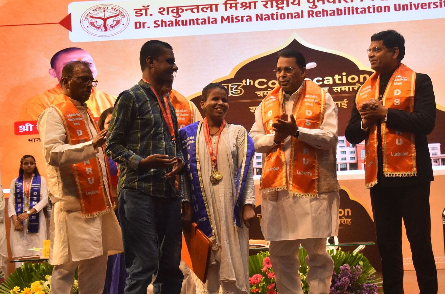 पुनर्वास विश्वविद्यालय के 13वें दीक्षांत में 27 दिव्यांग विद्यार्थियों ने जीते 45 पदक पुनर्वास विश्वविद्यालय के 13वें दीक्षांत में 27 दिव्यांग विद्यार्थियों ने जीते 45 पदक