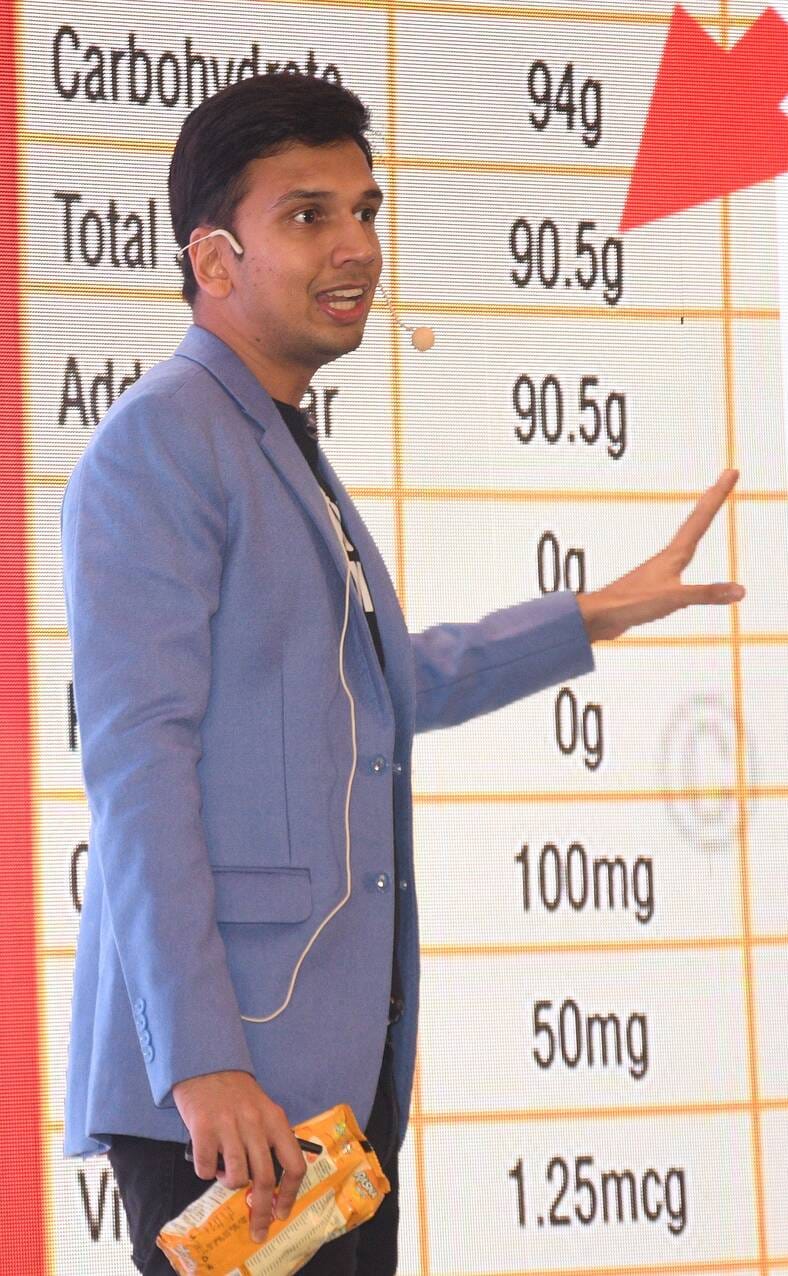 गोमतीनगर के होटल में फिक्की फ्लो लखनऊ के पोषण जागरूकता सत्र में बोलते न्यूट्रिशन जागरूकता कार्य गोमतीनगर के होटल में फिक्की फ्लो लखनऊ के पोषण जागरूकता सत्र में बोलते न्यूट्रिशन जागरूकता कार्य