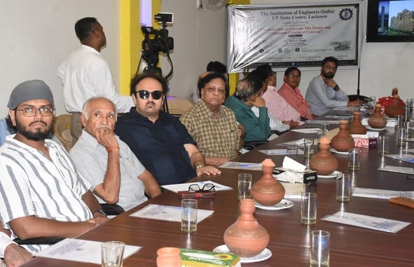 द इंस्टीट्यूशन ऑफ इंजीनियर्स की ओर से रिवर बैंक कॉलोनी स्थित इंजीनियर्स भवन में शनिवार को कंक् द इंस्टीट्यूशन ऑफ इंजीनियर्स की ओर से रिवर बैंक कॉलोनी स्थित इंजीनियर्स भवन में शनिवार को कंक्