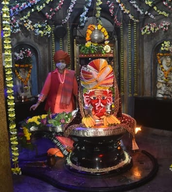 आज शिव की भक्ति में डूबेगी लक्ष्मण नगरी आज शिव की भक्ति में डूबेगी लक्ष्मण नगरी