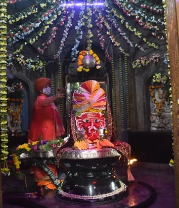 आज शिव की भक्ति में डूबेगी लक्ष्मण नगरी आज शिव की भक्ति में डूबेगी लक्ष्मण नगरी