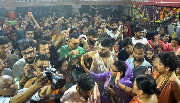 आज शिव की भक्ति में डूबेगी लक्ष्मण नगरी आज शिव की भक्ति में डूबेगी लक्ष्मण नगरी