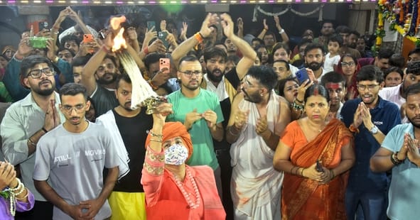 आज शिव की भक्ति में डूबेगी लक्ष्मण नगरी आज शिव की भक्ति में डूबेगी लक्ष्मण नगरी