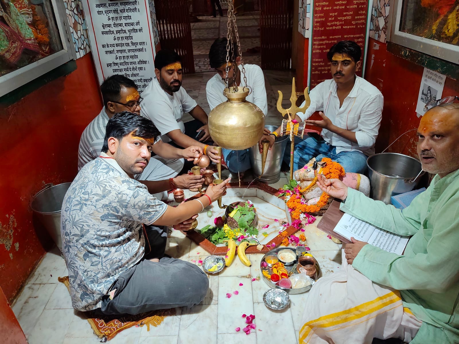 फोटो 32 श्री भीमसेन मंदिर में दर्शन के लिए पहुंचे श्रद्धालु। संवाद फोटो 32 श्री भीमसेन मंदिर में दर्शन के लिए पहुंचे श्रद्धालु। संवाद