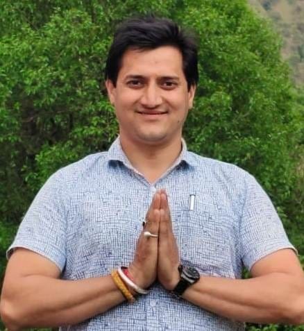 जोगिंद्रनगर के हारगुनैण पंचायत के डिगली व नागचला में दरकते पहाड़। स्त्रोत जागरूक पाठक जोगिंद्रनगर के हारगुनैण पंचायत के डिगली व नागचला में दरकते पहाड़। स्त्रोत जागरूक पाठक