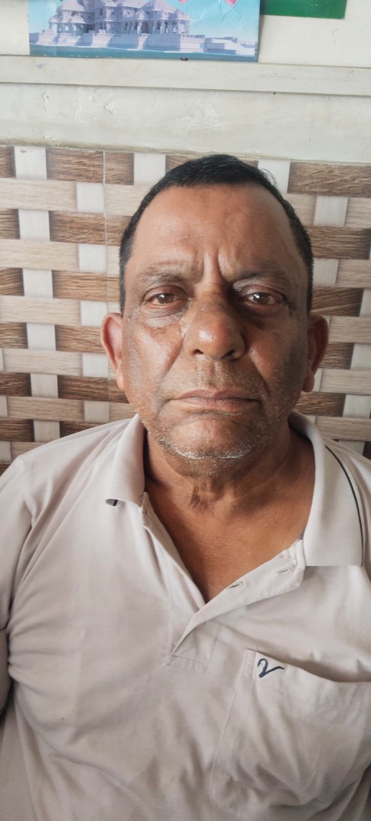 जगदीश चंद, दुकानदार, ऊहल चौक जगदीश चंद, दुकानदार, ऊहल चौक