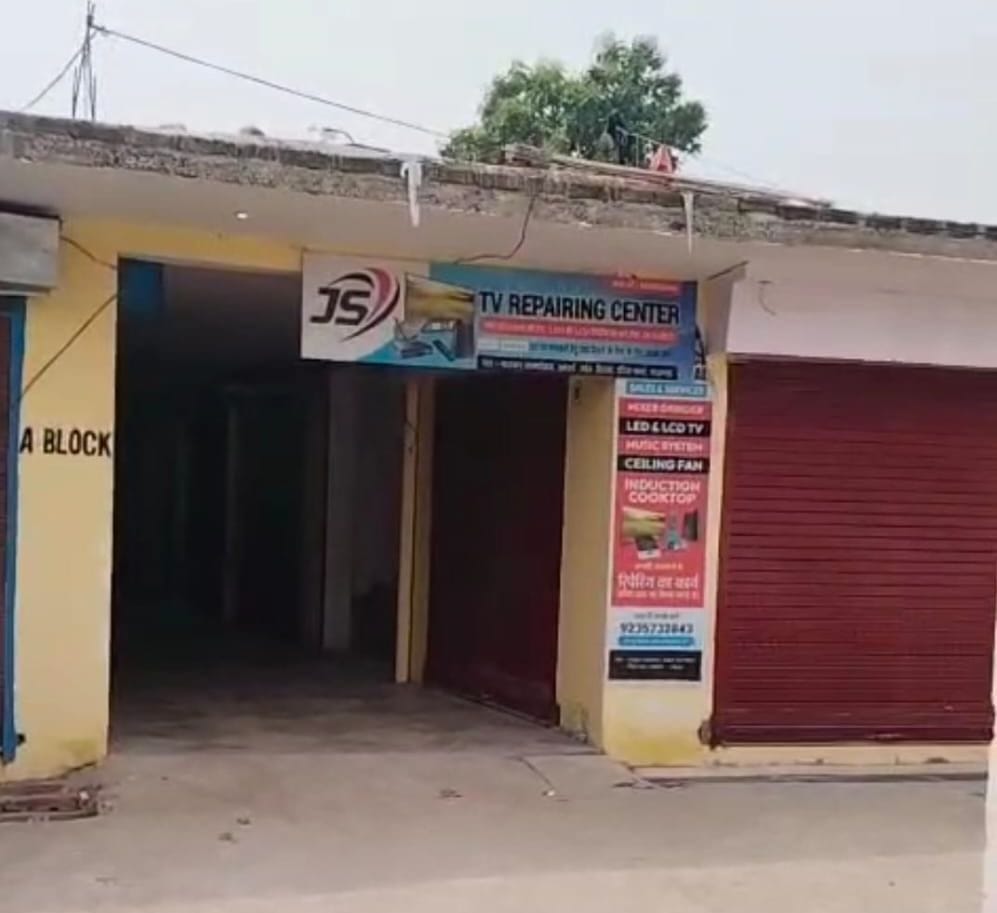 बिना नक्शा पास कराए अवैध तरीके से हो रहा था इन इमारतों का निर्माण। बिना नक्शा पास कराए अवैध तरीके से हो रहा था इन इमारतों का निर्माण।