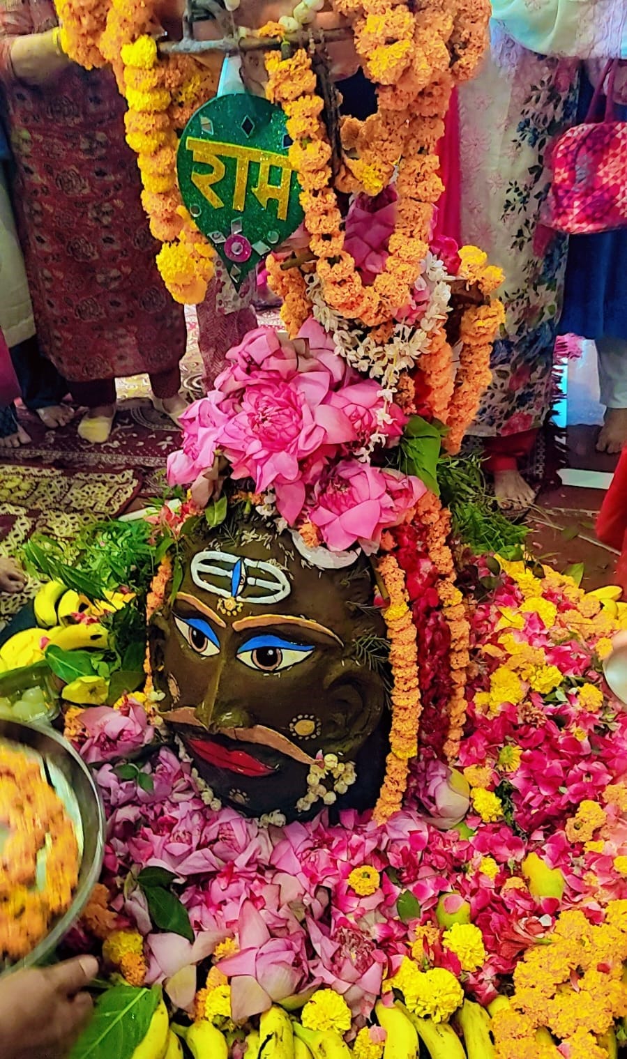 अंबाला छावनी के प्राचीन कैलाश मंदिर हाथीखाना में किया भाेले बाबा का अलोकिक श्रृंगार। संवाद
