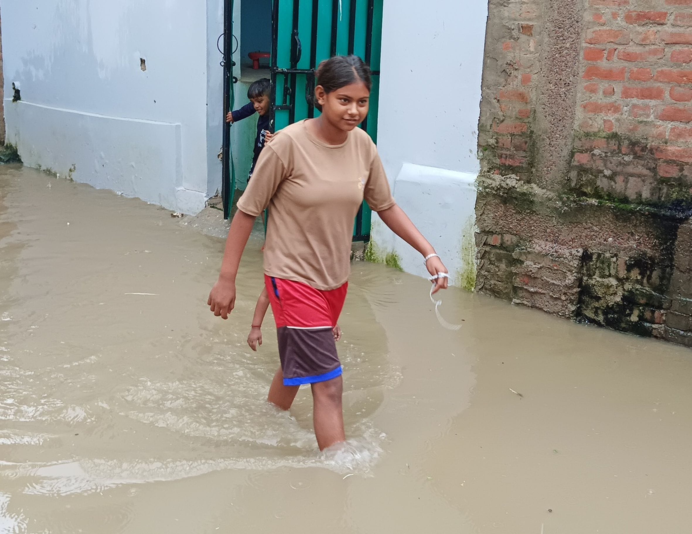 बछरावां सीएचसी परिसर में बारिश से हुआ जलभराव। बछरावां सीएचसी परिसर में बारिश से हुआ जलभराव।