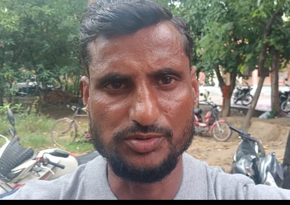 फोटो 26 - रविकांत चौहान। स्रोत : संवाद