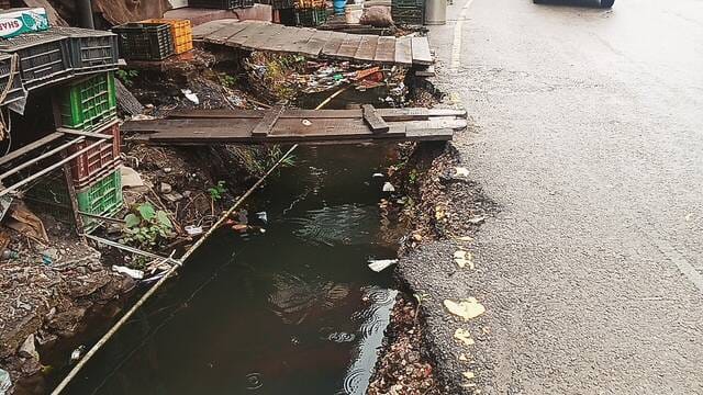 यशपाल शर्मा यशपाल शर्मा