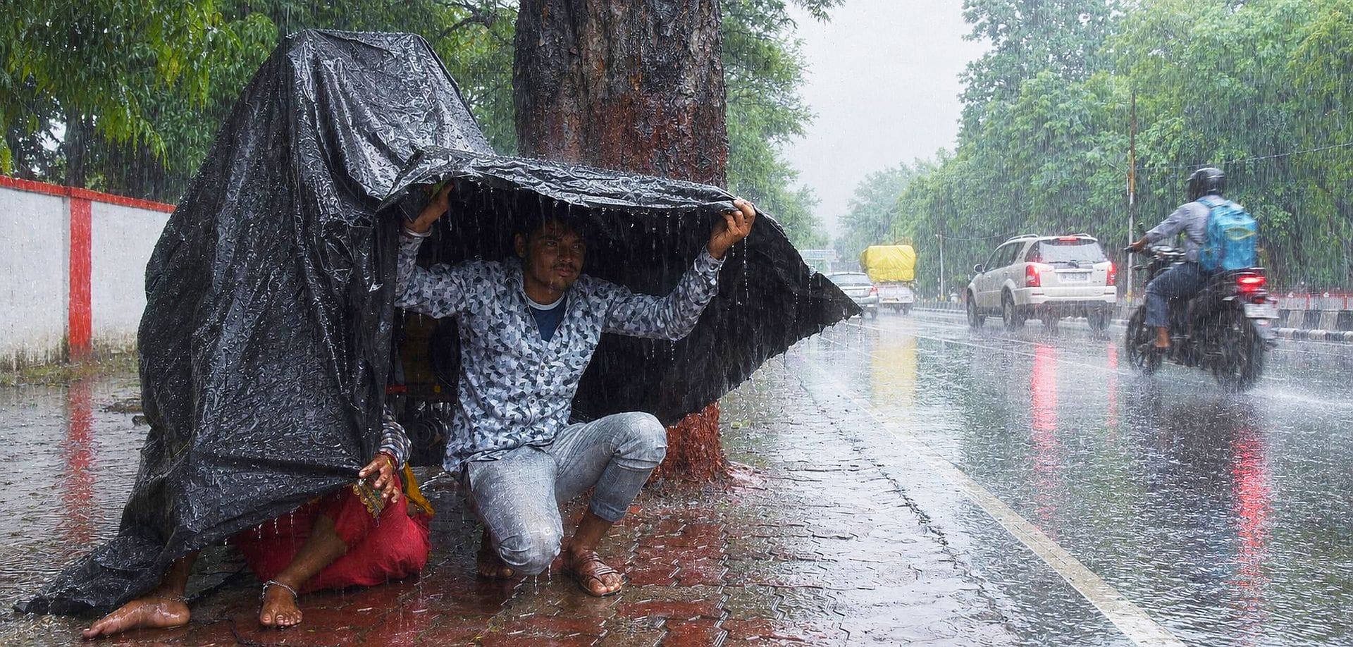 राजधानी में बृहस्पतिवार को बारिश हुई राजधानी में बृहस्पतिवार को बारिश हुई
