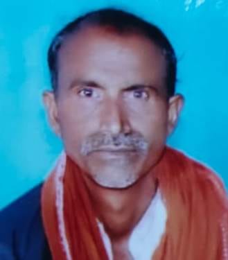 सकलडीहा में रोते बिलखते चंद्रशेखर राजभर के परिजन। स्रोत:-जागरूक पाठक