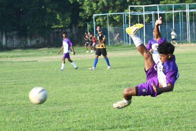 टेक्ट्रो ए ने एरो क्लब को 2-0 से हराया टेक्ट्रो ए ने एरो क्लब को 2-0 से हराया