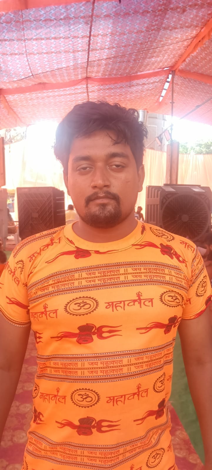 दौराला - हाईवे से झांकी वाली कांवड़ लेकर गुजरते कांवड़ियां। स्रोत : संवाद