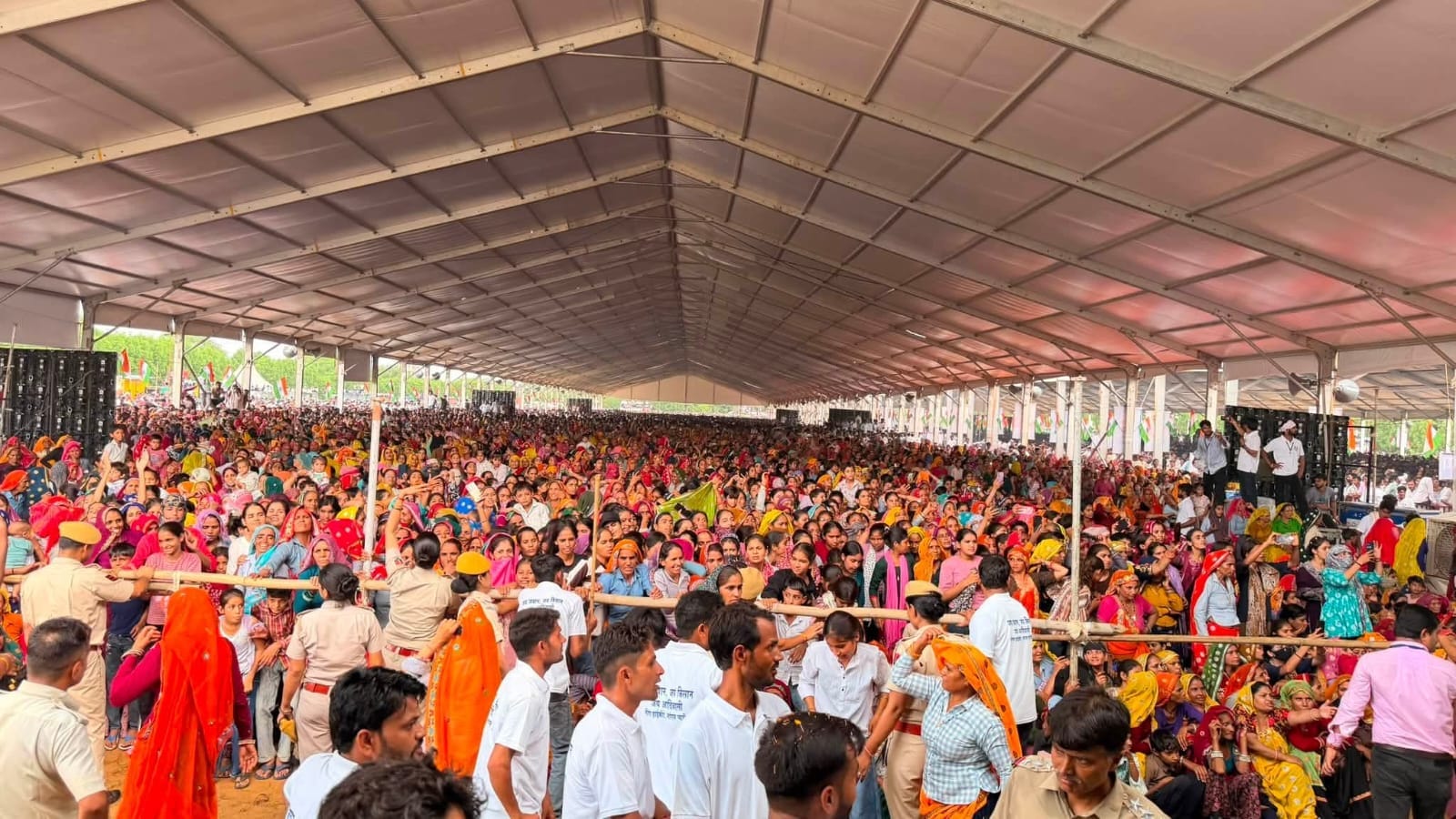दौसा मीना हाई कोर्ट में आदिवासी दिवस,