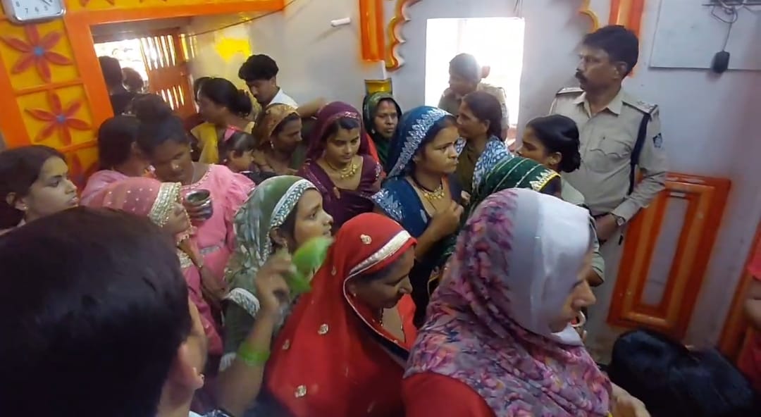 हजारों श्रद्धालुओं ने किए जागेश्वरनाथ के दर्शन 