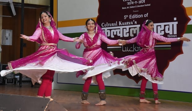 कल्चरल कारवां में साहित्य, संगीत और कला का संगम
