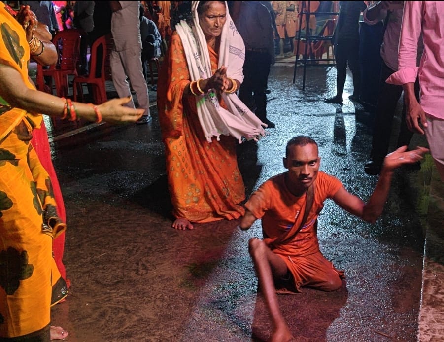 महाहर धाम के लिए जाता कांवड़ियों का जत्था। संवाद