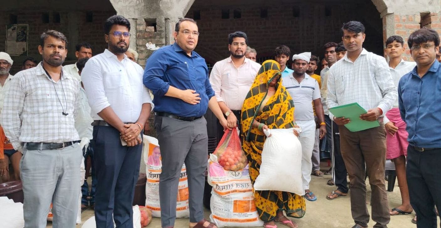 फोटो 32- नगला हंसी का जलमग्न इलाका ।स्रोत संवाद फोटो 32- नगला हंसी का जलमग्न इलाका ।स्रोत संवाद