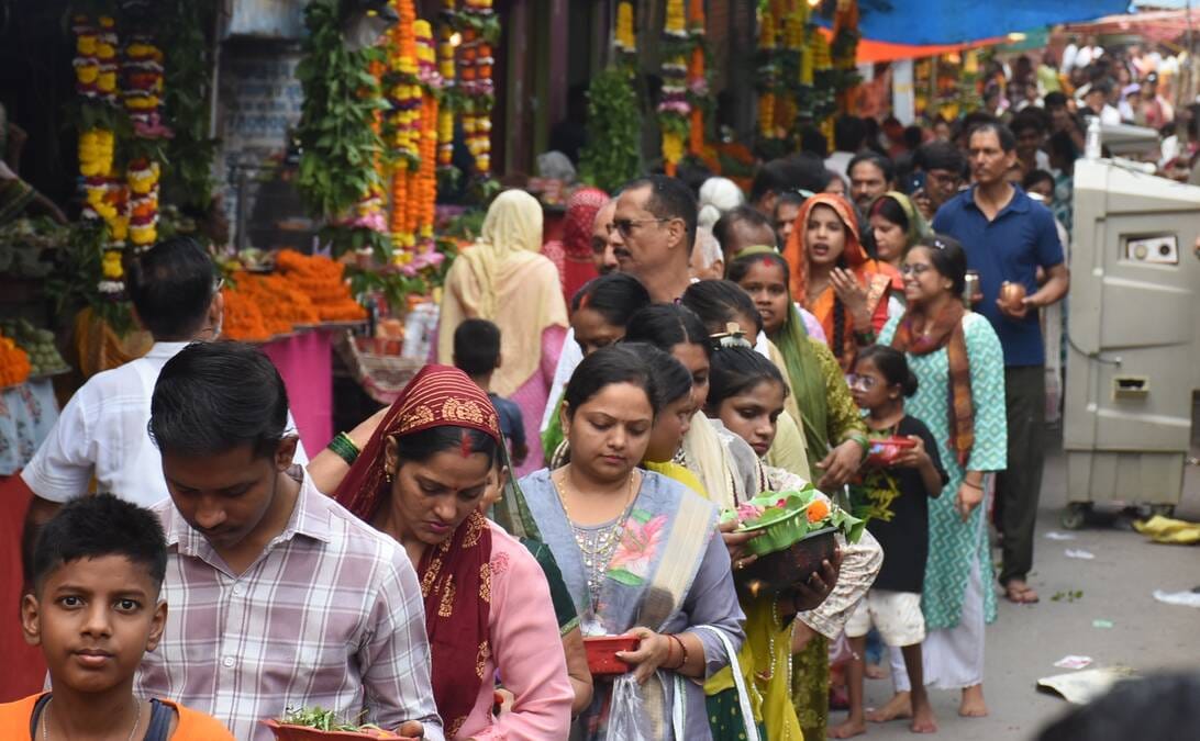 हर हर महादेव से गूंजे शिवालय