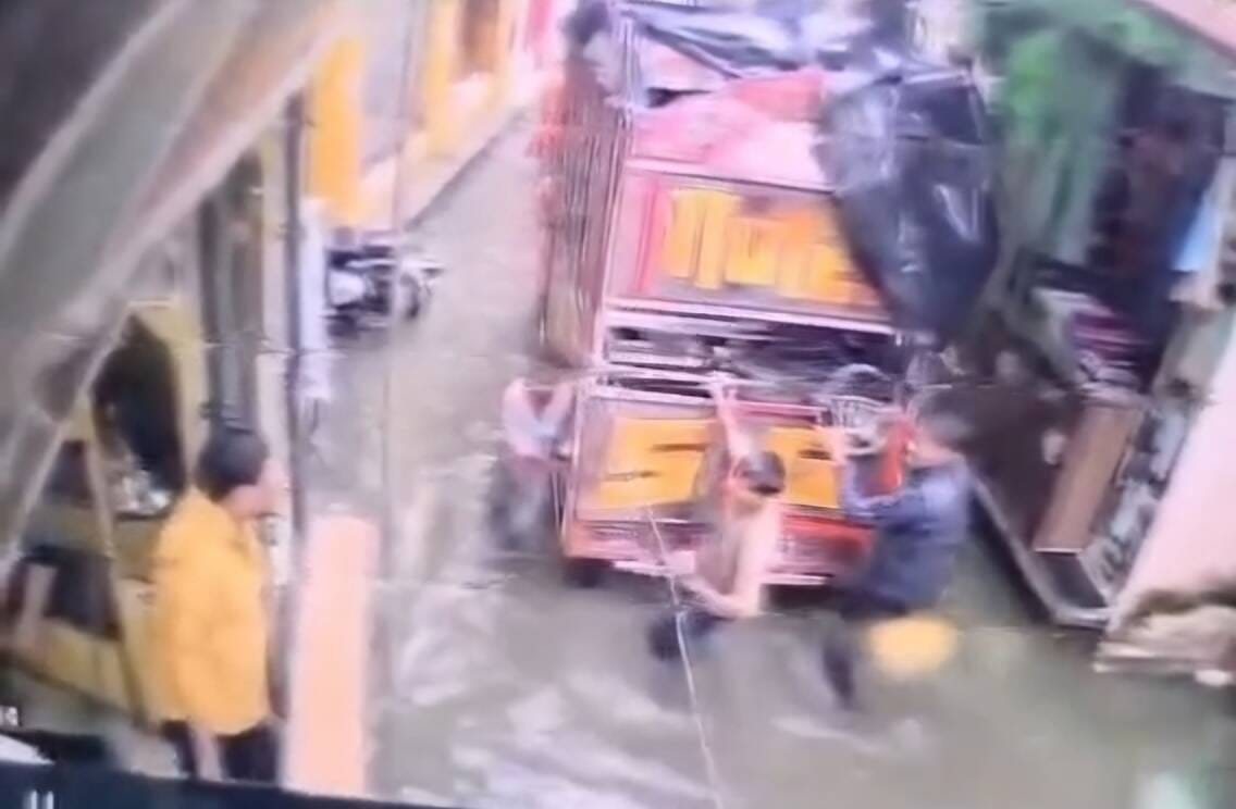 किरतपुर में करंट से मरने वाले प्रियांशु राजपूत फाइल फोटो किरतपुर में करंट से मरने वाले प्रियांशु राजपूत फाइल फोटो