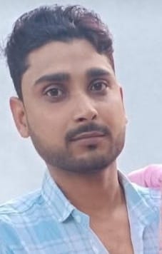 मेडिकल कॉलेज में स्कीन रोगियों का इलाज करते चिकित्सक। संवाद मेडिकल कॉलेज में स्कीन रोगियों का इलाज करते चिकित्सक। संवाद