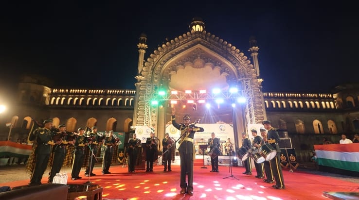  देशभक्ति के रंगों से सजी शाम