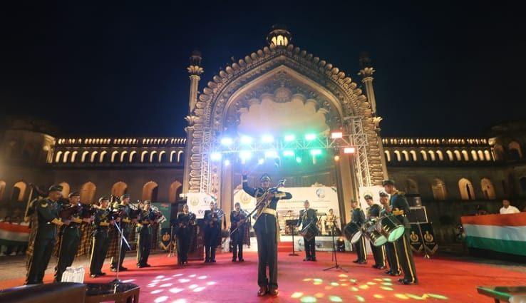  देशभक्ति के रंगों से सजी शाम