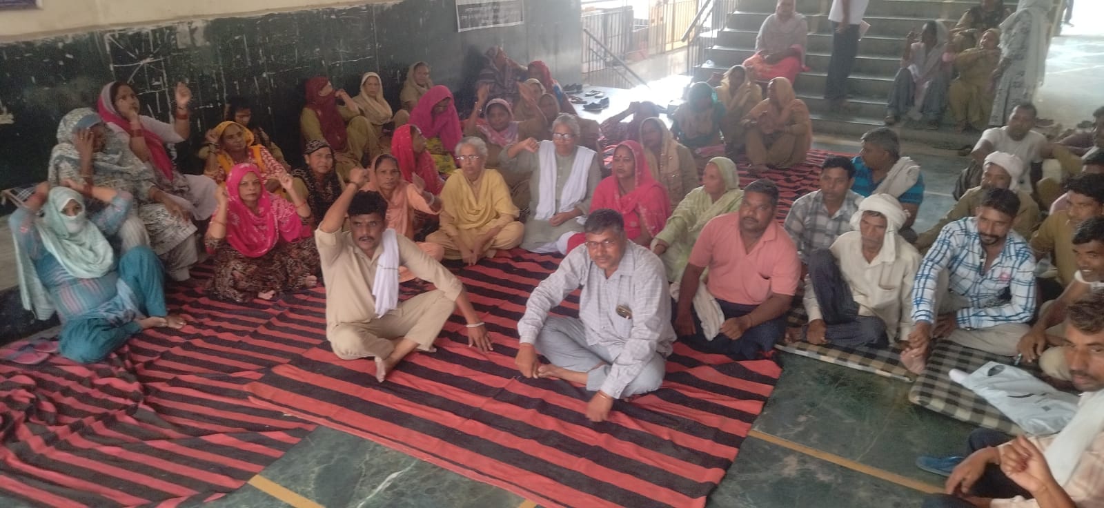 कुरुक्षेत्र। शहर में जगह-जगह इस तरह फैला है कचरा। संवाद कुरुक्षेत्र। शहर में जगह-जगह इस तरह फैला है कचरा। संवाद
