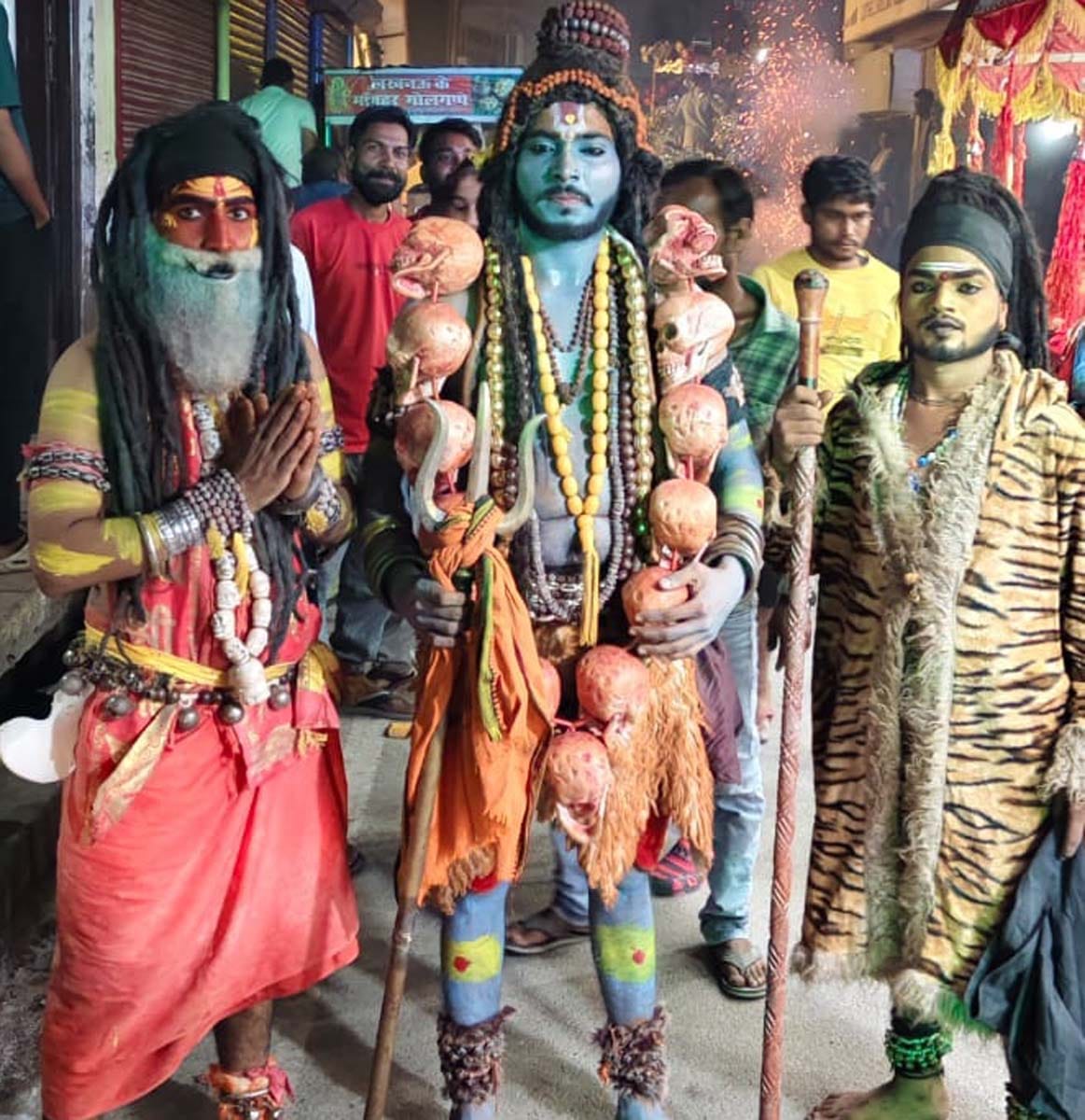 सावन की शिवरात्रि पर श्री रुद्र बालाजी धाम पर कार्यक्रम में शामिल महिलाएं। स्रोत: आयोजक