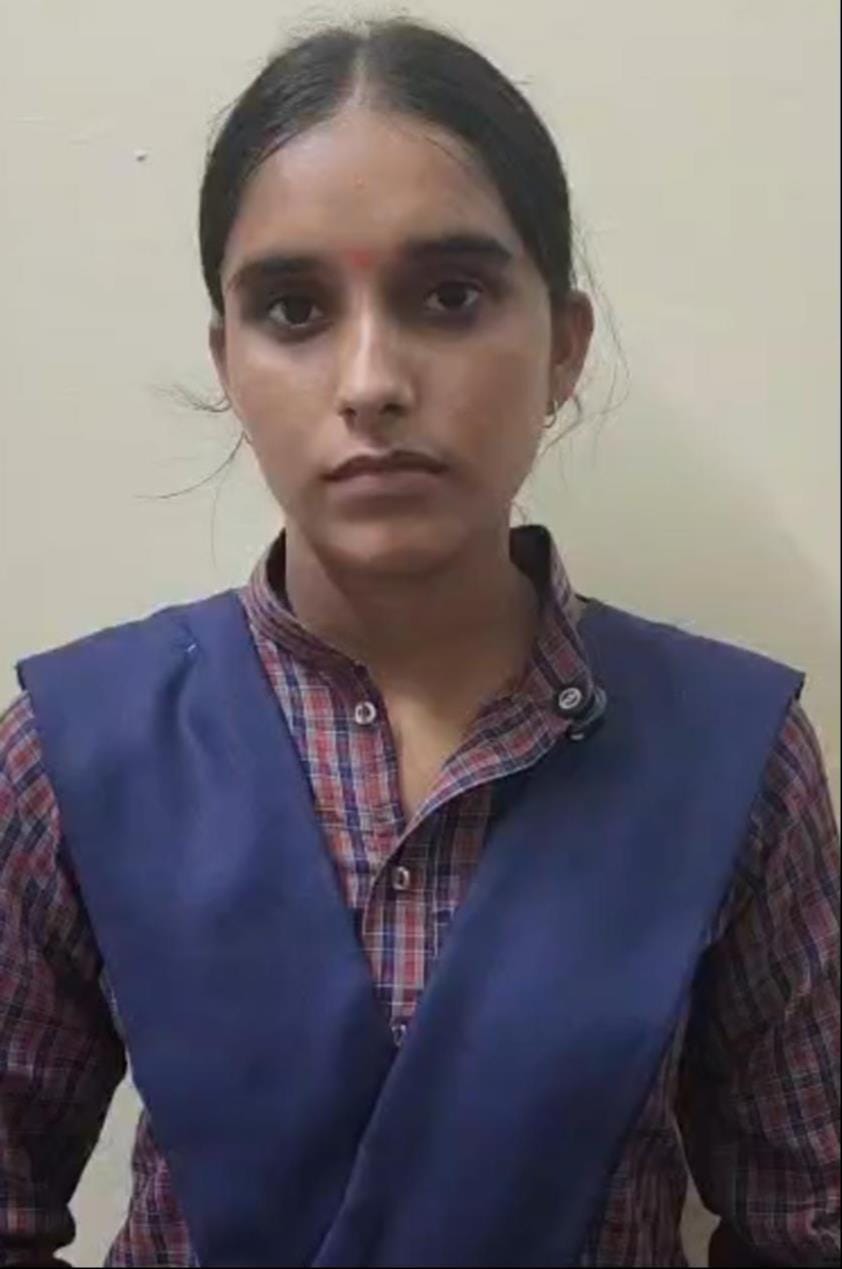 आकांक्षा तिवारी व उनके शैक्षिक प्रमाणपत्र। संवाद आकांक्षा तिवारी व उनके शैक्षिक प्रमाणपत्र। संवाद