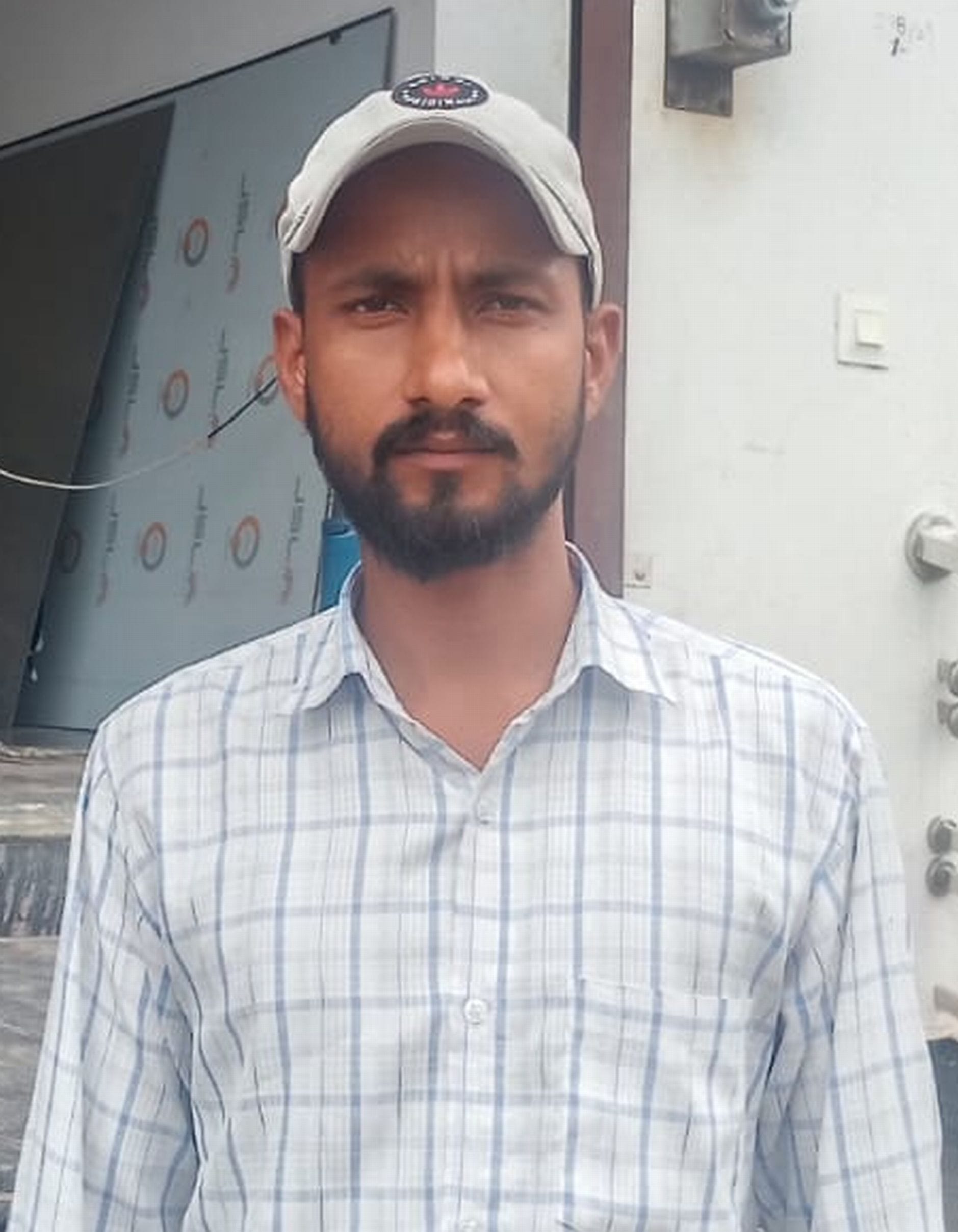 फोटो संख्या:63- अनाज मंडी से रिवासा फ्लाईओवर मार्ग पर भरा  गंदा पानी--संवाद