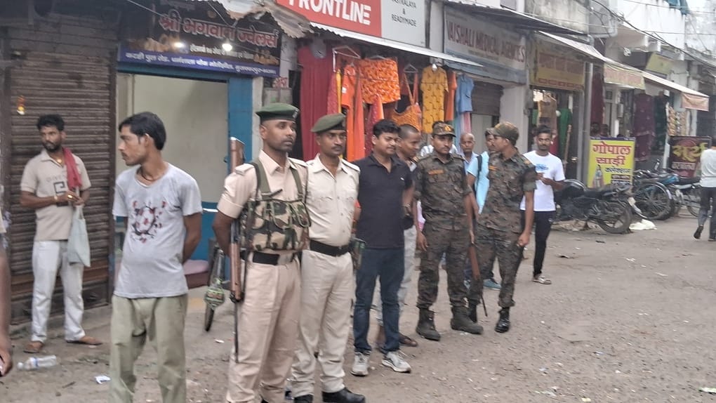 मसाज सेंटर की आड़ में देह व्यापार पर करवाई