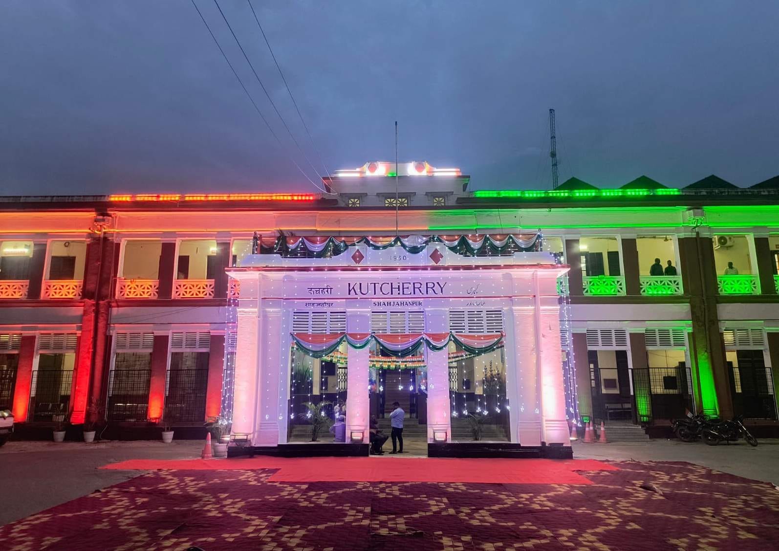 नगर निगम परिसर में स्थापित अमर बलिदानियों की प्रतिमाएं। संवाद नगर निगम परिसर में स्थापित अमर बलिदानियों की प्रतिमाएं। संवाद