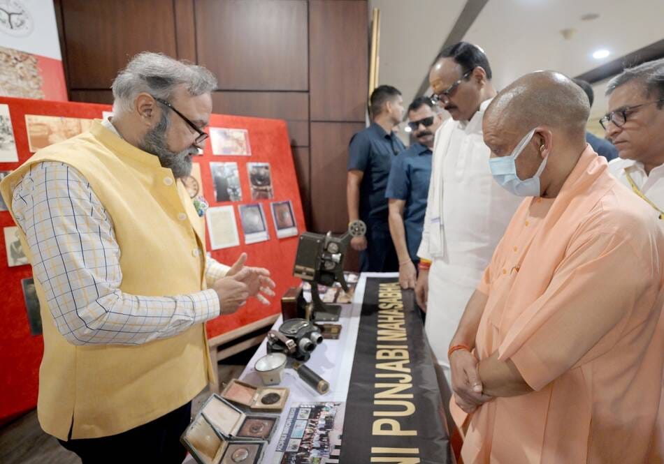 विभाजन विभीषिका स्मृति दिवस पर शुक्रवार को लोकभवन में आयोजित कार्यक्रम। विभाजन विभीषिका स्मृति दिवस पर शुक्रवार को लोकभवन में आयोजित कार्यक्रम।