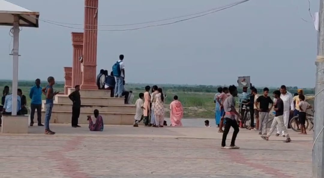 युवक डूबा