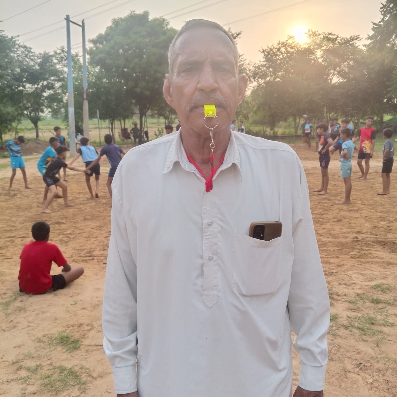 16jjrp37- बाबा गूंगला स्पोर्ट्स अकादमी खोरड़ा में प्रेक्टिस करते खिलाड़ी। स्रोत : कोच