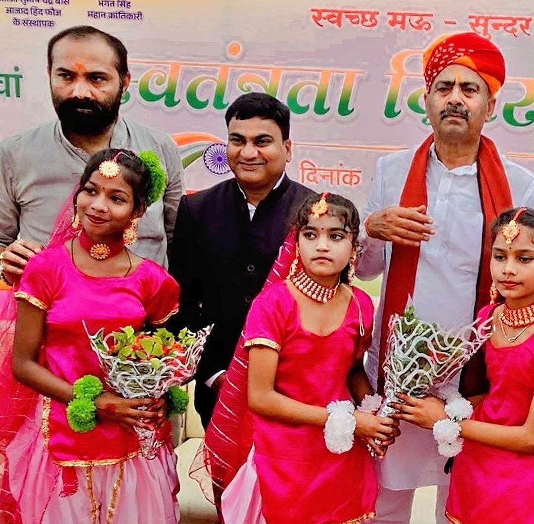 फोटो 16 सीकेटीपी 19 राजापुर में सांस्कृतिक कार्यक्रम पेश करते बच्चे। संवाद फोटो 16 सीकेटीपी 19 राजापुर में सांस्कृतिक कार्यक्रम पेश करते बच्चे। संवाद