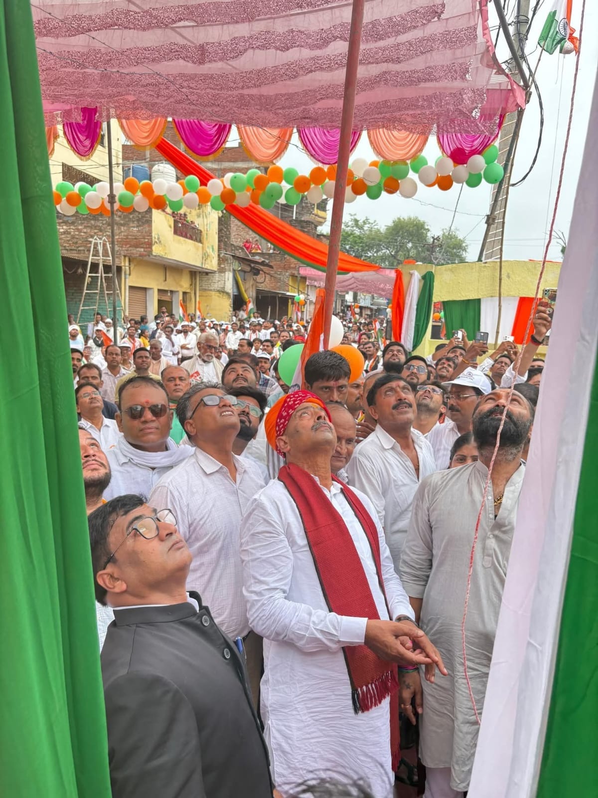 फोटो 16 सीकेटीपी 19 राजापुर में सांस्कृतिक कार्यक्रम पेश करते बच्चे। संवाद फोटो 16 सीकेटीपी 19 राजापुर में सांस्कृतिक कार्यक्रम पेश करते बच्चे। संवाद