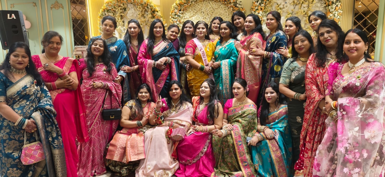 जहांगीराबाद में हरियाली तीज मनाती महिलाएं। संवाद जहांगीराबाद में हरियाली तीज मनाती महिलाएं। संवाद