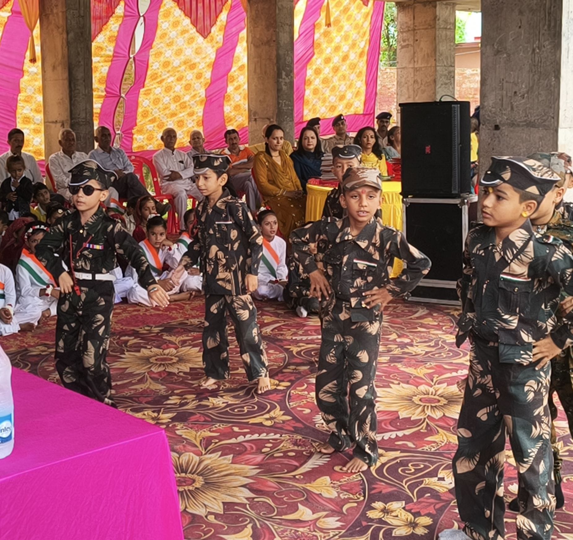 स्वतंत्रता दिवस के अवसर पर सोलन शहर के ठोडो मैदान में आयोजित जिला स्तरीय कार्यक्रम के दौरान सां