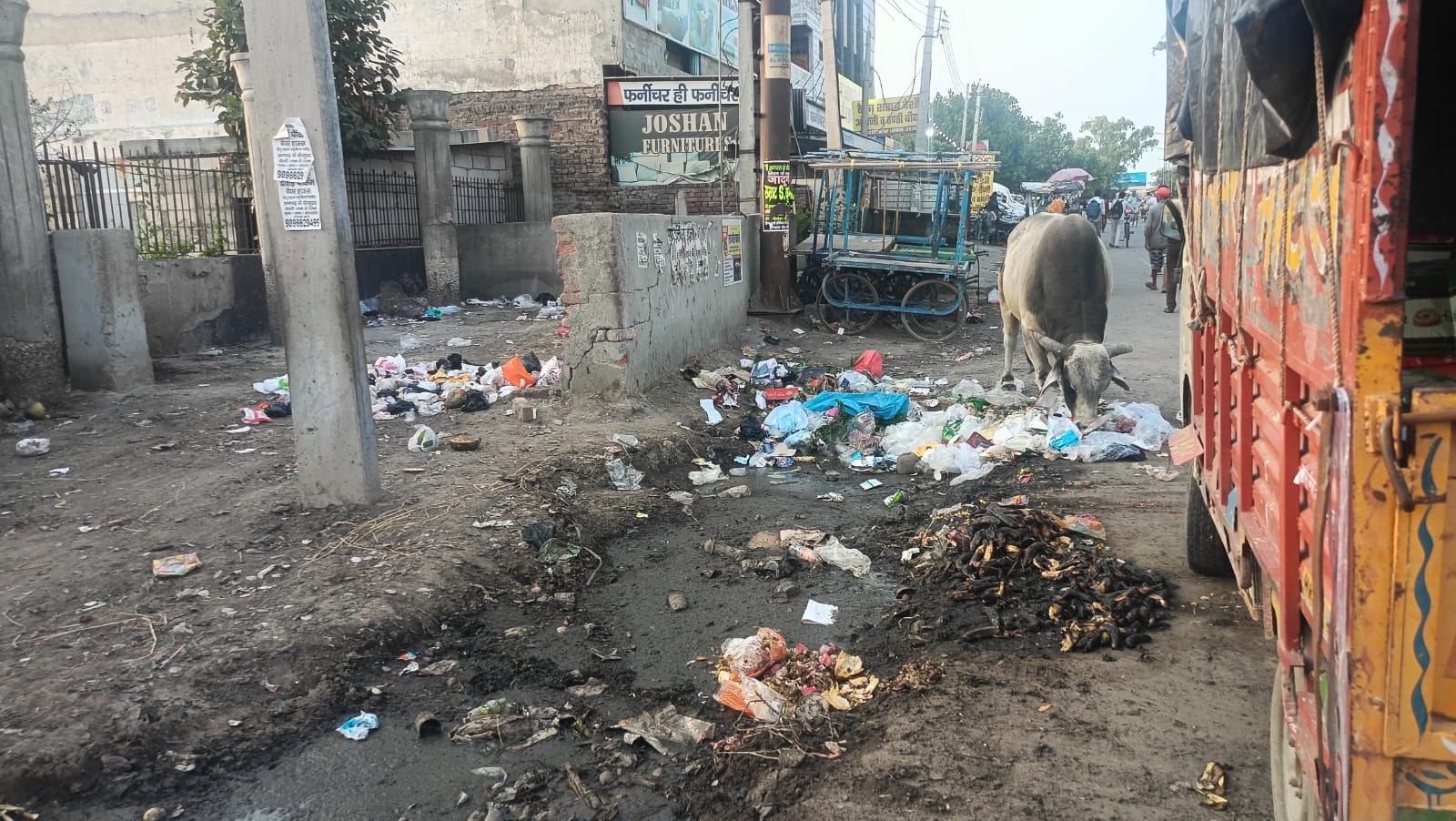 अंबाला रोड के नजदीक लगा कूड़ा का ढेर। संवाद