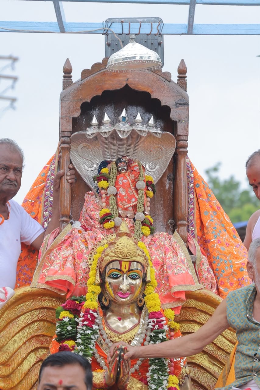 ऐसे निकली बाबा महाकाल की सवारी