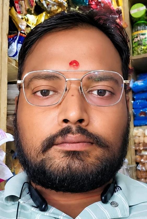 फोटो - 10 कोंच में बारिश के बाद बाइक तक सड़क पर भरा पानी। संवाद
