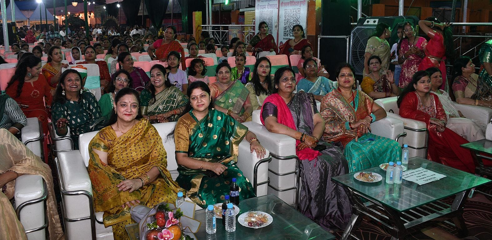 गोमती तट स्थित श्री श्याम मंदिर में श्री श्याम श्रावणी तीज उत्सव उत्साह के साथ मनाया गया। गोमती तट स्थित श्री श्याम मंदिर में श्री श्याम श्रावणी तीज उत्सव उत्साह के साथ मनाया गया।