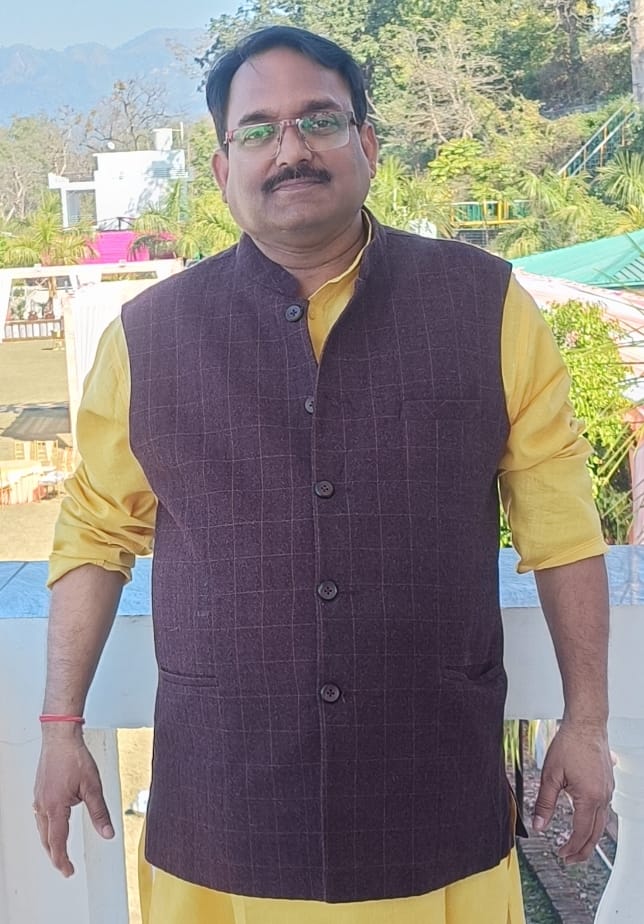 ग्रेेटर नोएडा के सेक्टर ओमिक्रॉन-3 स्थित मिग्सन अल्टिमो सोसाइटी के सन-2 टावर की रिसेप्शन लॉबी स